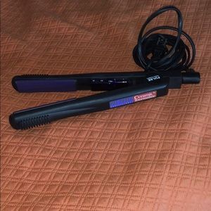 Hot Tools Professional Ceramic Hair Straightener